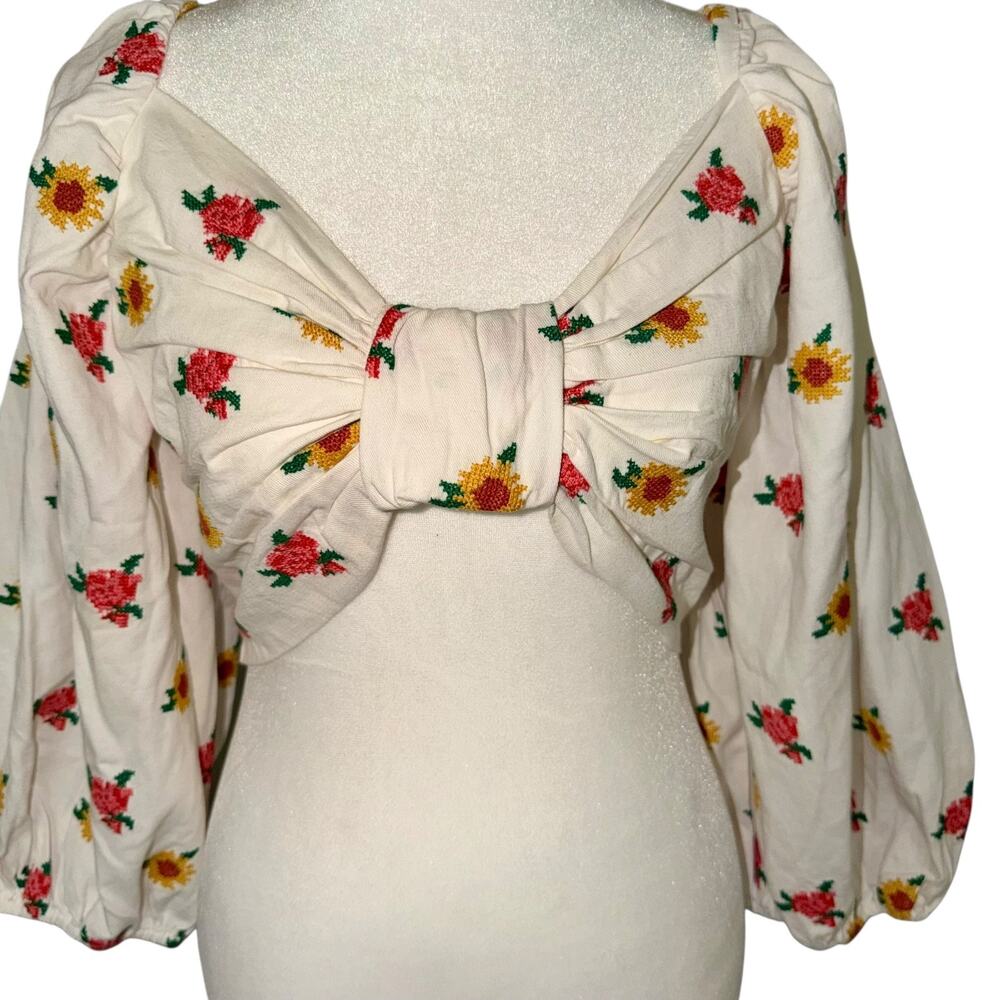 NEW Farm Rio Embroidered Cross Stitch Crop Top Off White Puff Sleeve Size Small - Picture 4 of 14